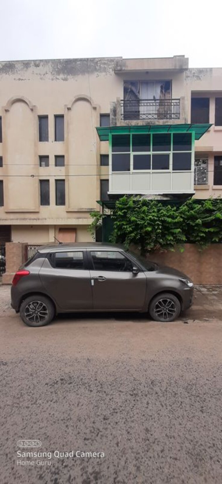  Parking, sector 1 2.5 Bedroom 1100 Sq.Yd. Builder Floor In Sector 1 Gurgaon 10451825