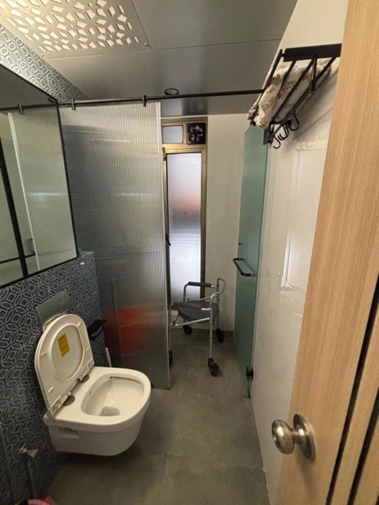 Bathroom, raj-infinia 4 Bedroom 2200 Sq.Ft. Apartment In Malad West Mumbai 10451827