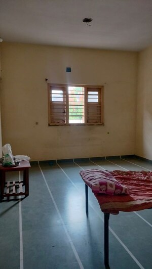 Bedroom in 1 BHK Apartment at Vejalpur – for Rent