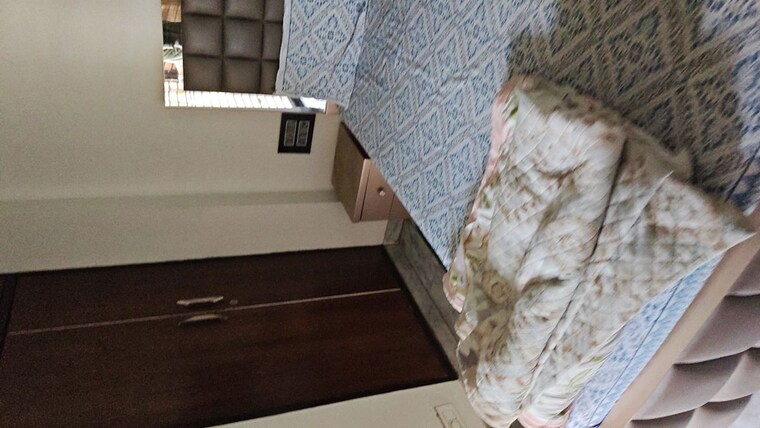 Bedroom, raj nagar sector 9 3 Bedroom 180 Sq.Yd. Builder Floor In Raj Nagar Sector 9 Ghaziabad 10451865