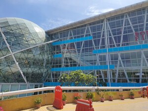  Shop – Exterior View View at Sector 30 - for Sale