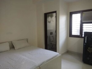 Room in 2 BHK Independent House at Sector 4 – for Rent