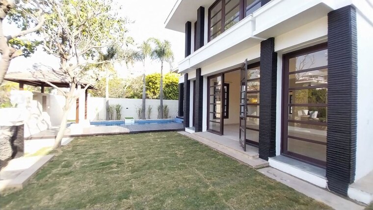 Exterior View, vipul-tatvam-villas 5 Bedroom 500 Sq.Yd. Villa In Sector 48 Gurgaon 10451916