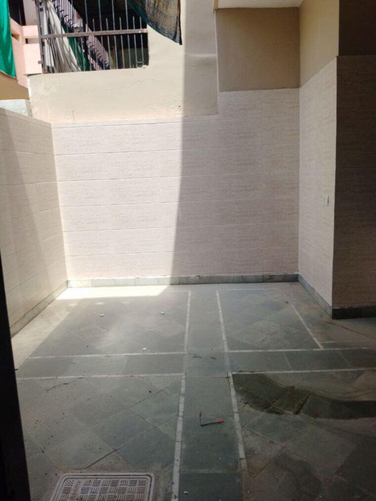 Bathroom, sector 46 2 Bedroom 1400 Sq.Ft. Builder Floor In Sector 46 Faridabad 10451929