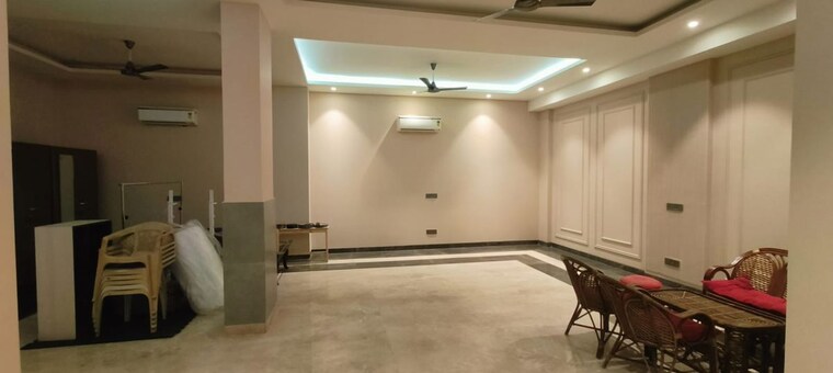 Room, lajpat nagar 4 3 Bedroom 1800 Sq.Ft. Builder Floor In Lajpat Nagar 4 Delhi 10451948
