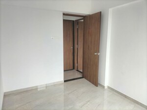 Room in 6+ BHK Apartment at Karan Bharti, Katraj – for Rent