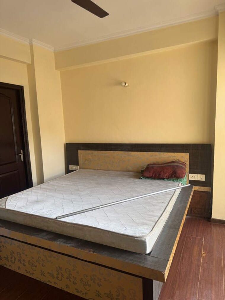 Bedroom, aims-golf-city 2 Bedroom 950 Sq.Ft. Apartment In Sector 75 Noida 10451994