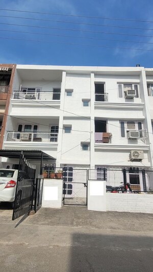 6+ BHK Independent House For Sale in Sector 15