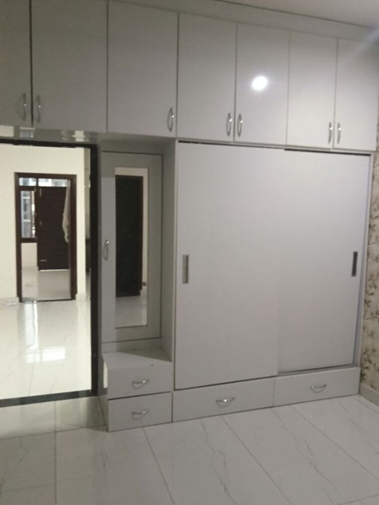 Room, ambala highway 3 Bedroom 125 Sq.Yd. Builder Floor In Ambala Highway Zirakpur 10452016