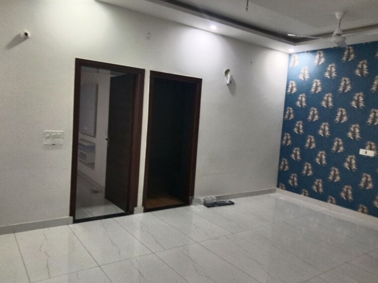 Room, ambala highway 3 Bedroom 125 Sq.Yd. Builder Floor In Ambala Highway Zirakpur 10452016