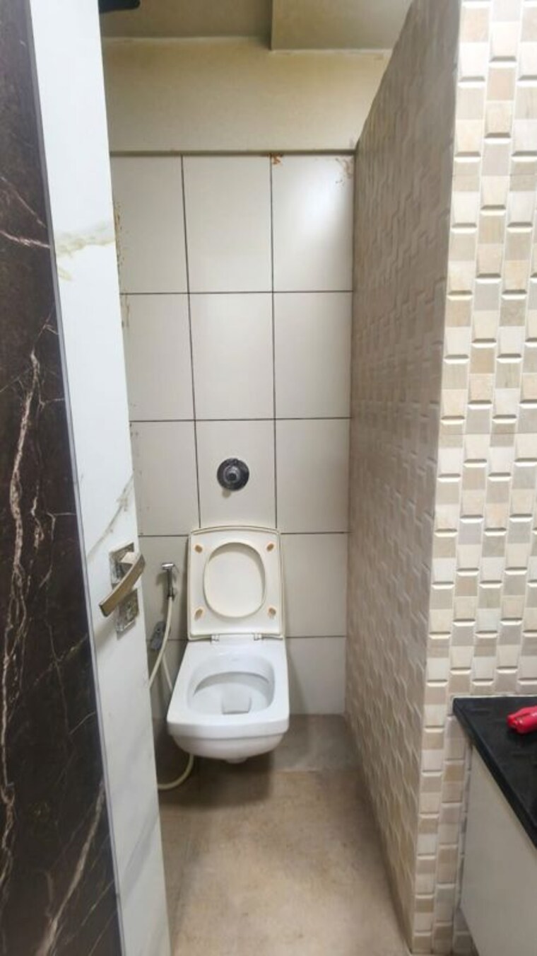 Bathroom, neptune-living-point-phase-2-flying-kite 2 Bedroom 686 Sq.Ft. Apartment In Bhandup West Mumbai 10452022