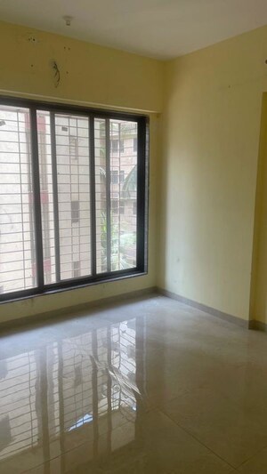2 BHK Apartment For Rent in Tilak Nagar Building, Tilak Nagar