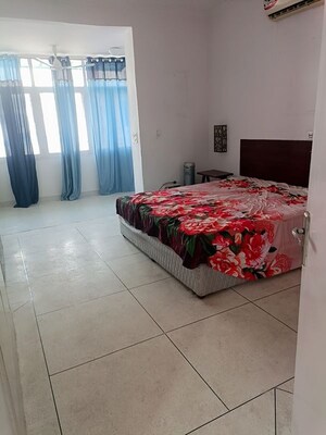 Bedroom in 3 BHK Apartment at Unitech The Close North, Sector 50 – for Rent