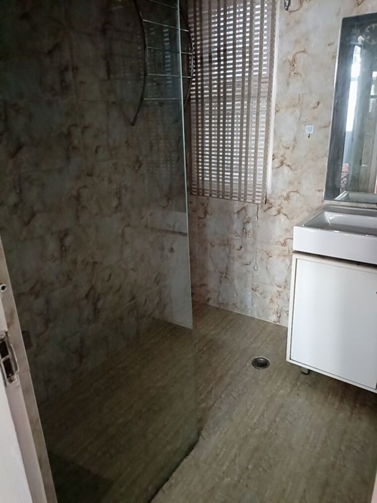 Bathroom, unitech-the-close-north 3 Bedroom 2069 Sq.Ft. Apartment In Sector 50 Gurgaon 10452028