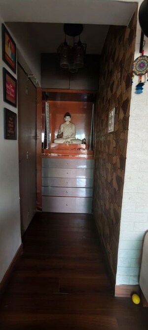 Furnished Amenities in 2 BHK Apartment at Tharwani Rosewood Heights, Kharghar Sector 10 – for Sale