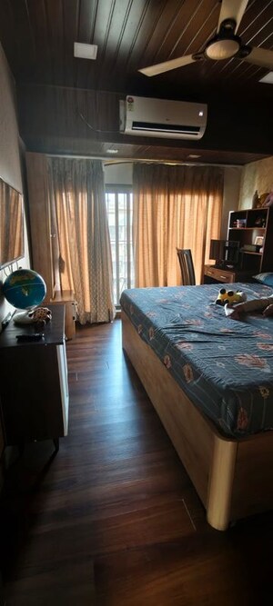 Bedroom in 2 BHK Apartment at Tharwani Rosewood Heights, Kharghar Sector 10 – for Sale