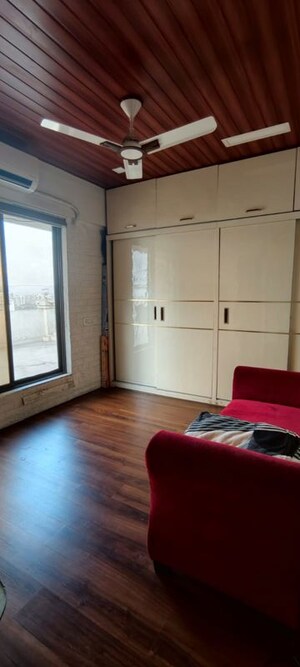 Room in 2 BHK Apartment at Tharwani Rosewood Heights, Kharghar Sector 10 – for Sale