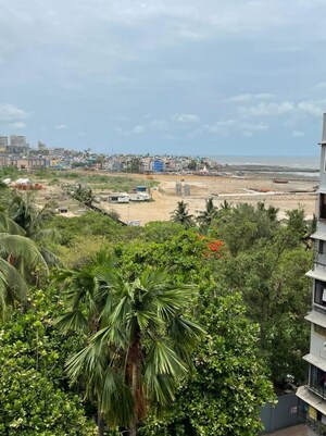 2 BHK Apartment – Exterior View View at Juhu - for Rent