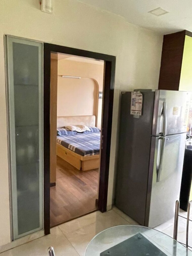 Room, juhu 2 Bedroom 900 Sq.Ft. Apartment In Juhu Mumbai 10452060