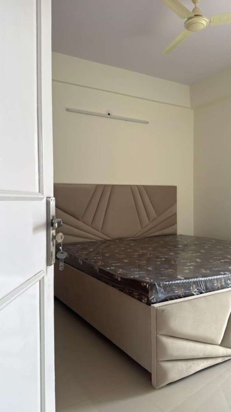 undefined, sector 10a 3 Bedroom 645 Sq.Ft. Apartment In Sector 10a Gurgaon 10446370