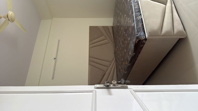 undefined, sector 10a 3 Bedroom 645 Sq.Ft. Apartment In Sector 10a Gurgaon 10446370