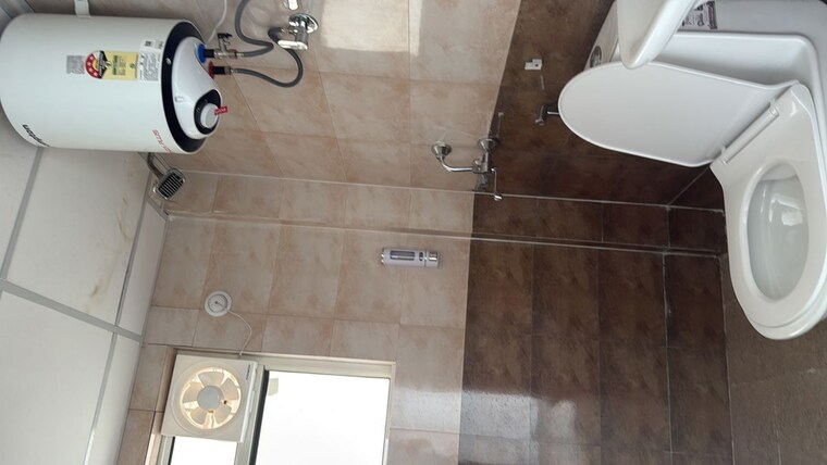undefined, sector 10a 3 Bedroom 645 Sq.Ft. Apartment In Sector 10a Gurgaon 10446370