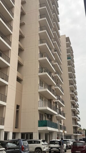 3 BHK Apartment For Sale in Sector 10a