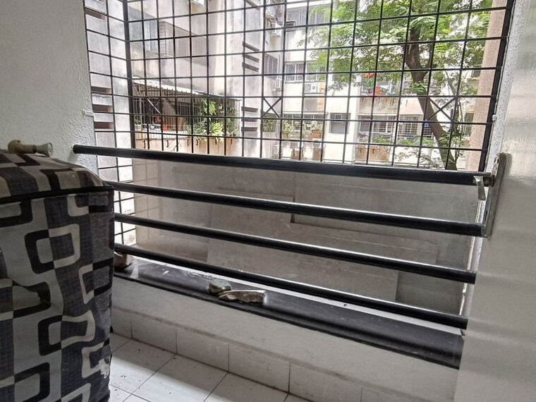 Balcony, ramesh-hermes-heritage-phase-2 1 Bedroom 650 Sq.Ft. Apartment In Shastrinagar Pune 10452074