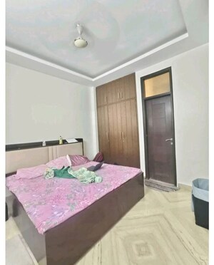 Bedroom in 3.5 BHK Builder Floor at Palam Vihar – for Sale