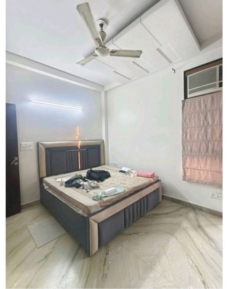 Bedroom, palam vihar 3.5 Bedroom 2100 Sq.Yd. Builder Floor In Palam Vihar Gurgaon 10452083