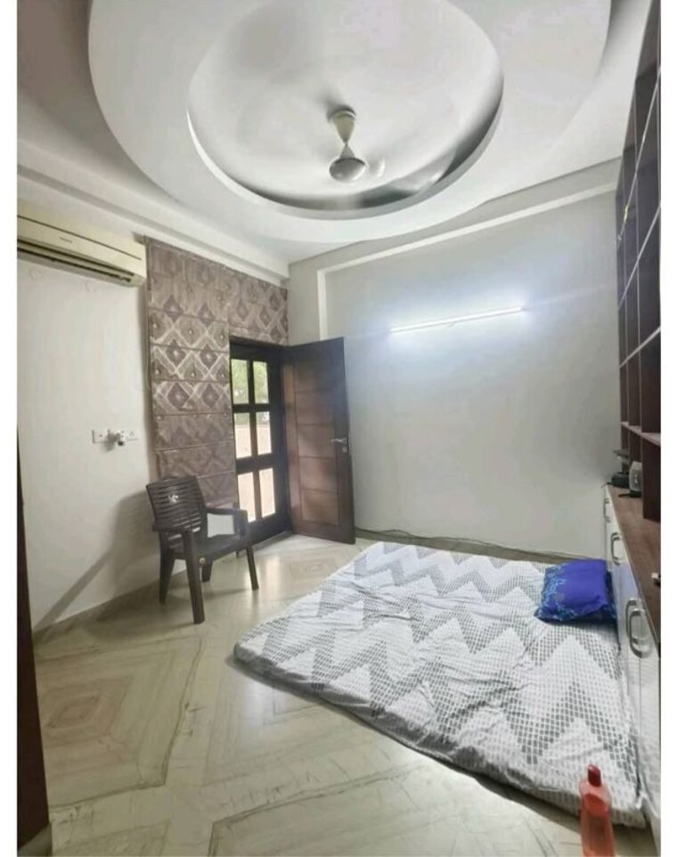 Bathroom, palam vihar 3.5 Bedroom 2100 Sq.Yd. Builder Floor In Palam Vihar Gurgaon 10452083