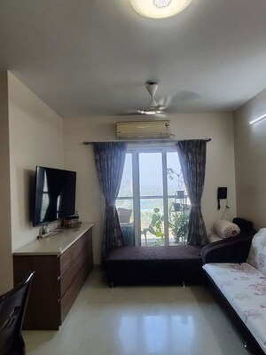 2 BHK Apartment For Sale in Dosti Oak, Kolshet Industrial Area