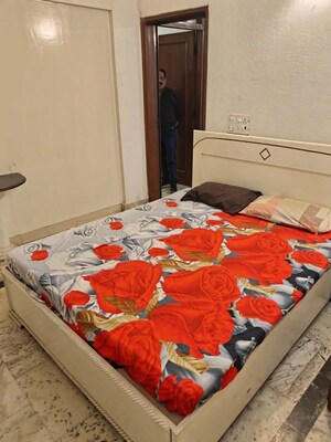 Bedroom in 4 BHK Builder Floor at Friends Colony – for Rent