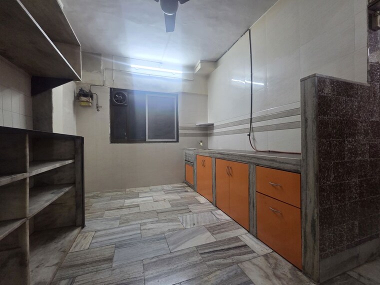 Kitchen, topiwala-chs 3 Bedroom 900 Sq.Ft. Apartment In Goregaon West Mumbai 10452105