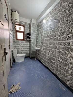 Bathroom in 2 BHK Apartment at Chattarpur – for Rent