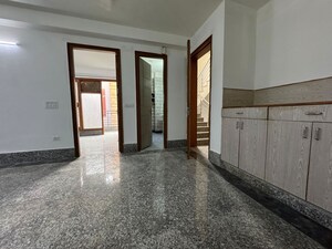 Room in 2 BHK Apartment at Chattarpur – for Rent