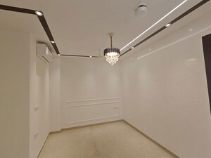Room in 2 BHK Builder Floor at Amar Colony – for Sale