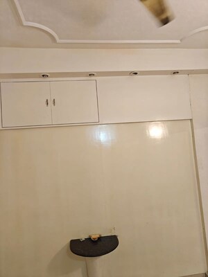 Furnished Amenities in 2 BHK Builder Floor at Neeti Bagh – for Rent