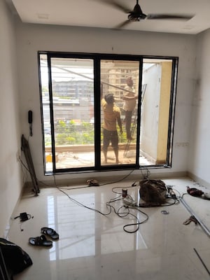 Team Area in 2 BHK Apartment at Satguru Solitaire, Thane West – for Rent