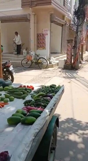 Bedroom in  Shop at Kolkatta Gpo – for Rent