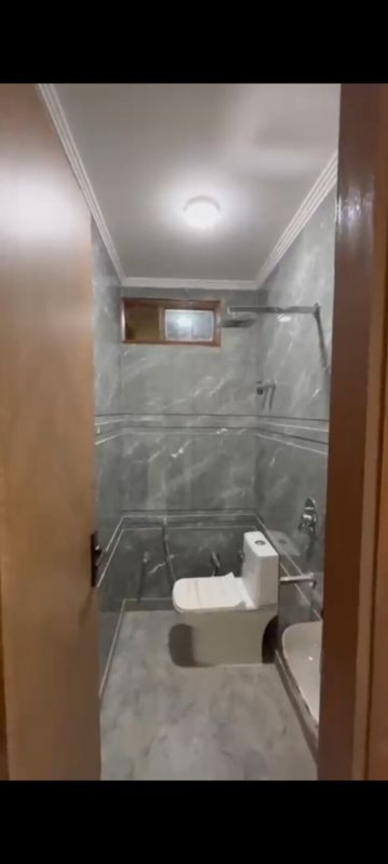 Bathroom, kalkaji 3.5 Bedroom 900 Sq.Ft. Builder Floor In Kalkaji Delhi 10452199