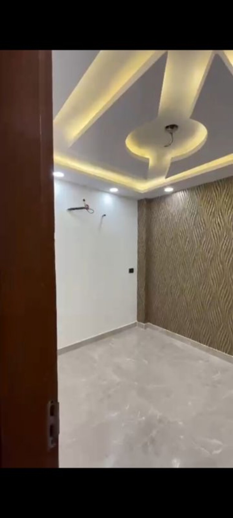 Room, kalkaji 3.5 Bedroom 900 Sq.Ft. Builder Floor In Kalkaji Delhi 10452199