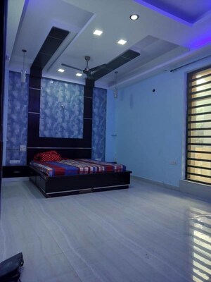 Living Room in 2 BHK Builder Floor at Sector 50 – for Rent