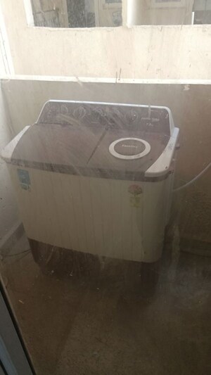 Bathroom in 2 BHK Apartment at Signature Global Prime, Sector 63a – for Rent