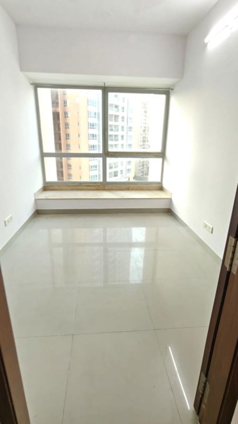Room, db-realty-orchid-woods 2 Bedroom 924 Sq.Ft. Apartment In Goregaon East Mumbai 10438706