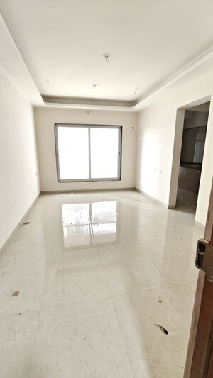 Room in 1 BHK Apartment at Je and Vee Vrindavan, Malad East – for Rent