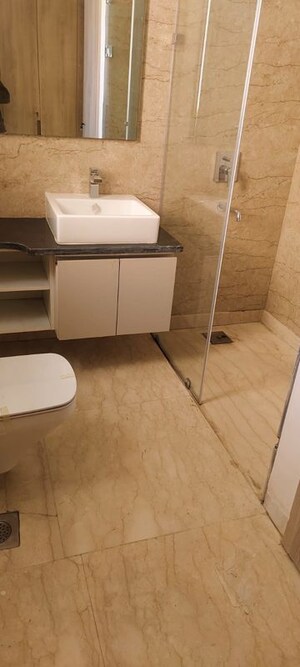 Bathroom in 3.5 BHK Apartment at Ambience Tivertone, Sector 50 – for Rent