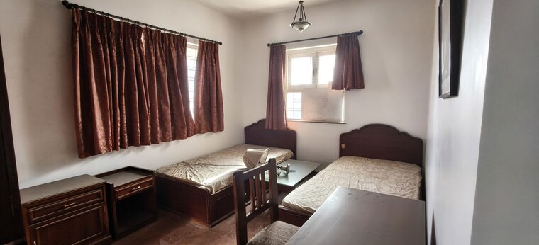 Living Room, magnum-tower-chs 2 Bedroom 1000 Sq.Ft. Apartment In Andheri West Mumbai 10452256