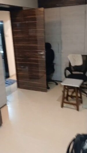 Room in 2 BHK Apartment at Rajkamal CHS Andheri, Andheri West – for Rent