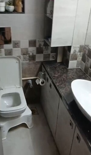 Attached Bathroom in 2 BHK Apartment at Rajkamal CHS Andheri, Andheri West – for Rent